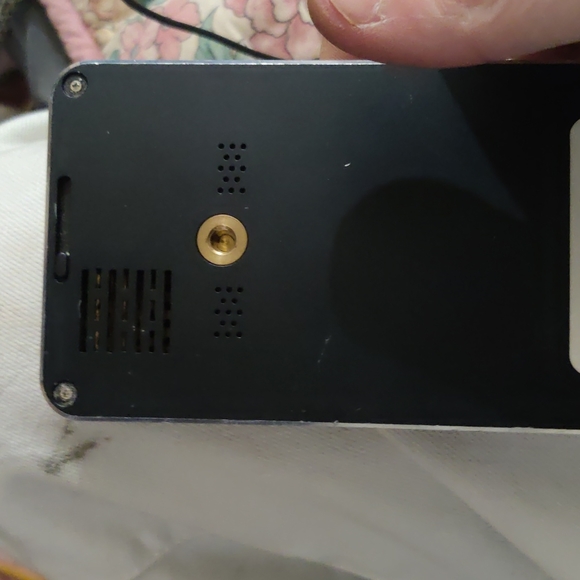 4k AKASO mini projector - Picture 4 of 6